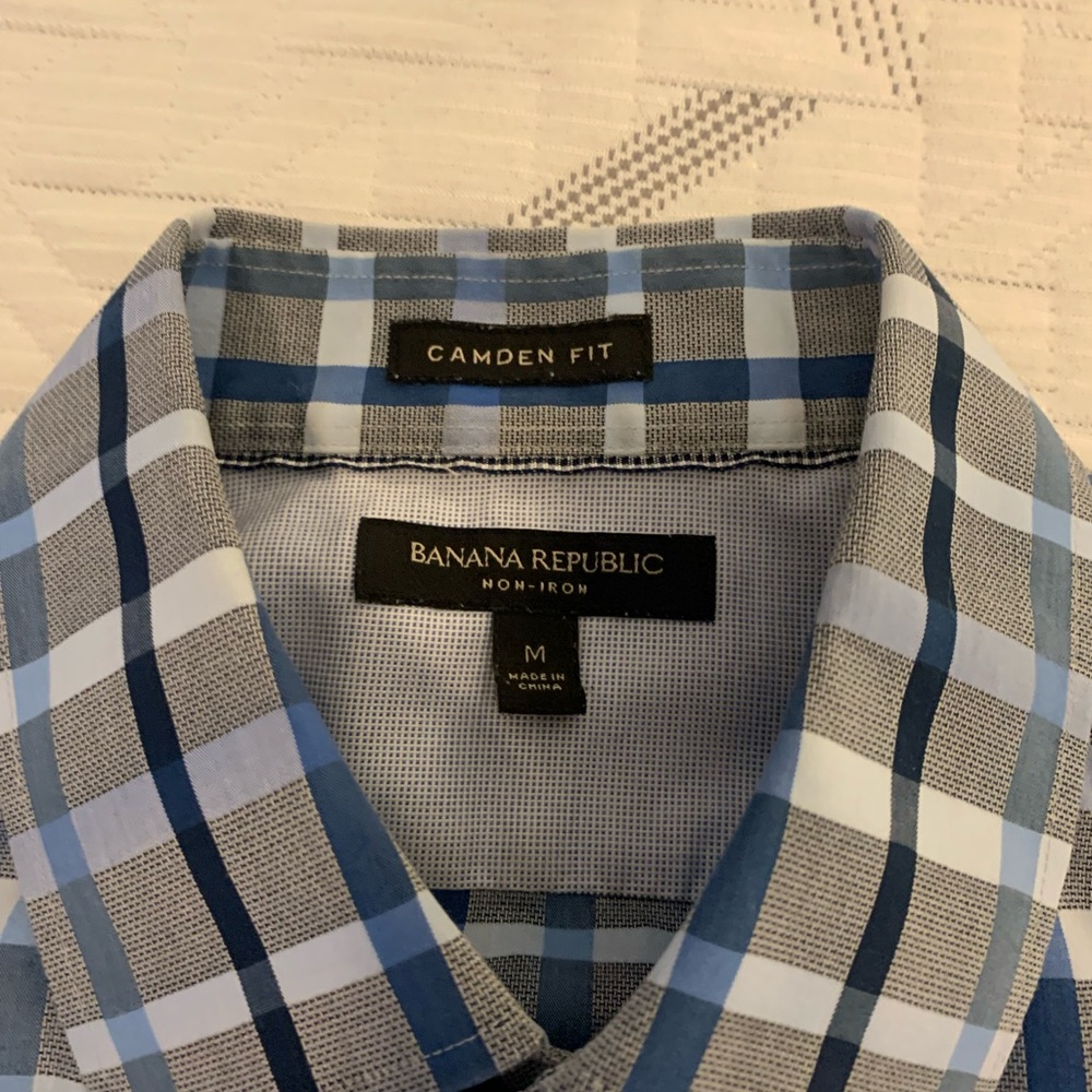 Banana Republic Men's Gray and Blue Checkered Shirt